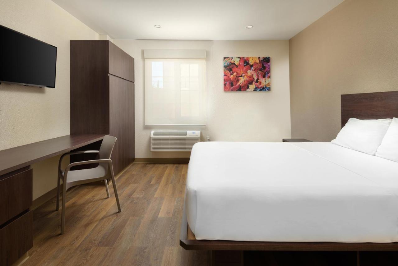 Extended Suites Coatzacoalcos Forum エクステリア 写真