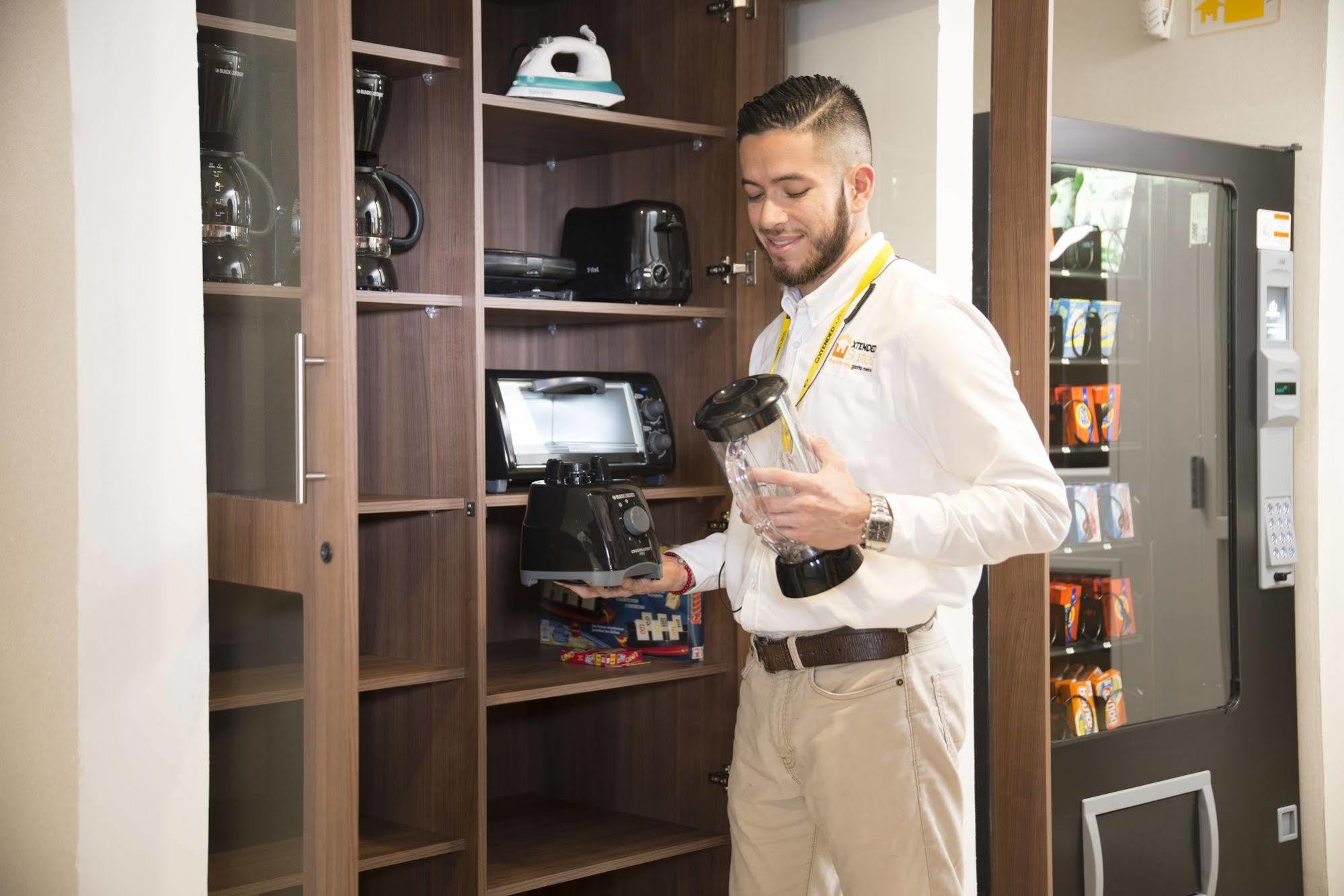 Extended Suites Coatzacoalcos Forum エクステリア 写真